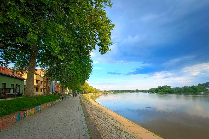 Lijep dan, pa i zgodne fotke 19.5.2026, Sava, 35000 Slavonski Brod, Hrvatska
