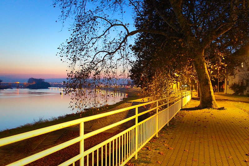 1999. VPS,  univerzalni portal