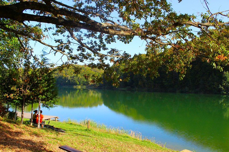 Jezero Petnja je idealno odredište prirode